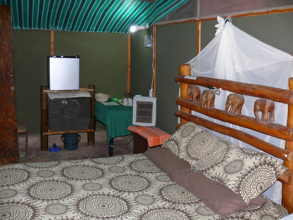 Amanzimlotzi Riverside Bush Camp Hoedspruit Phòng bức ảnh