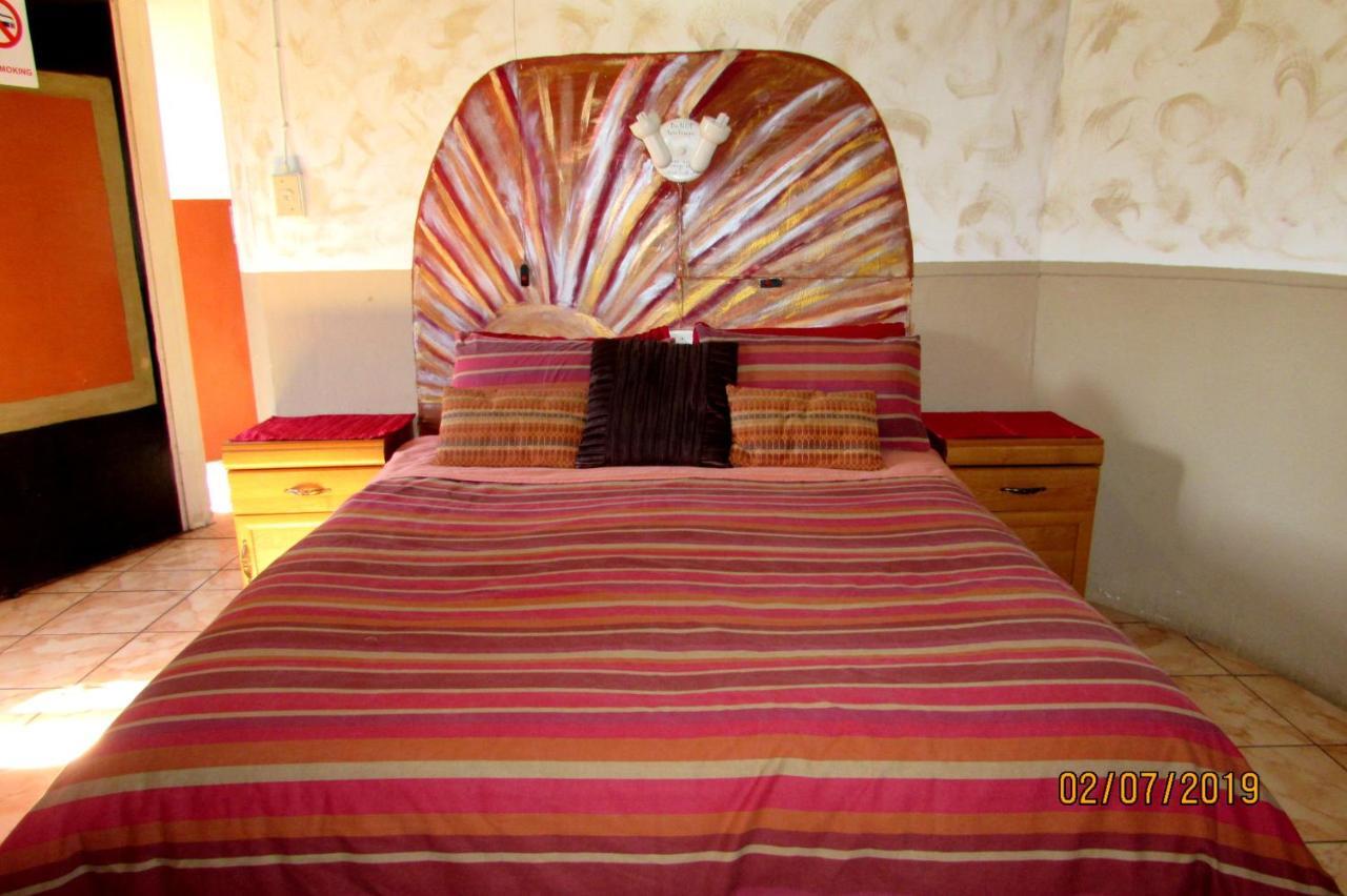 Amanzimlotzi Riverside Bush Camp Hoedspruit Ngoại thất bức ảnh